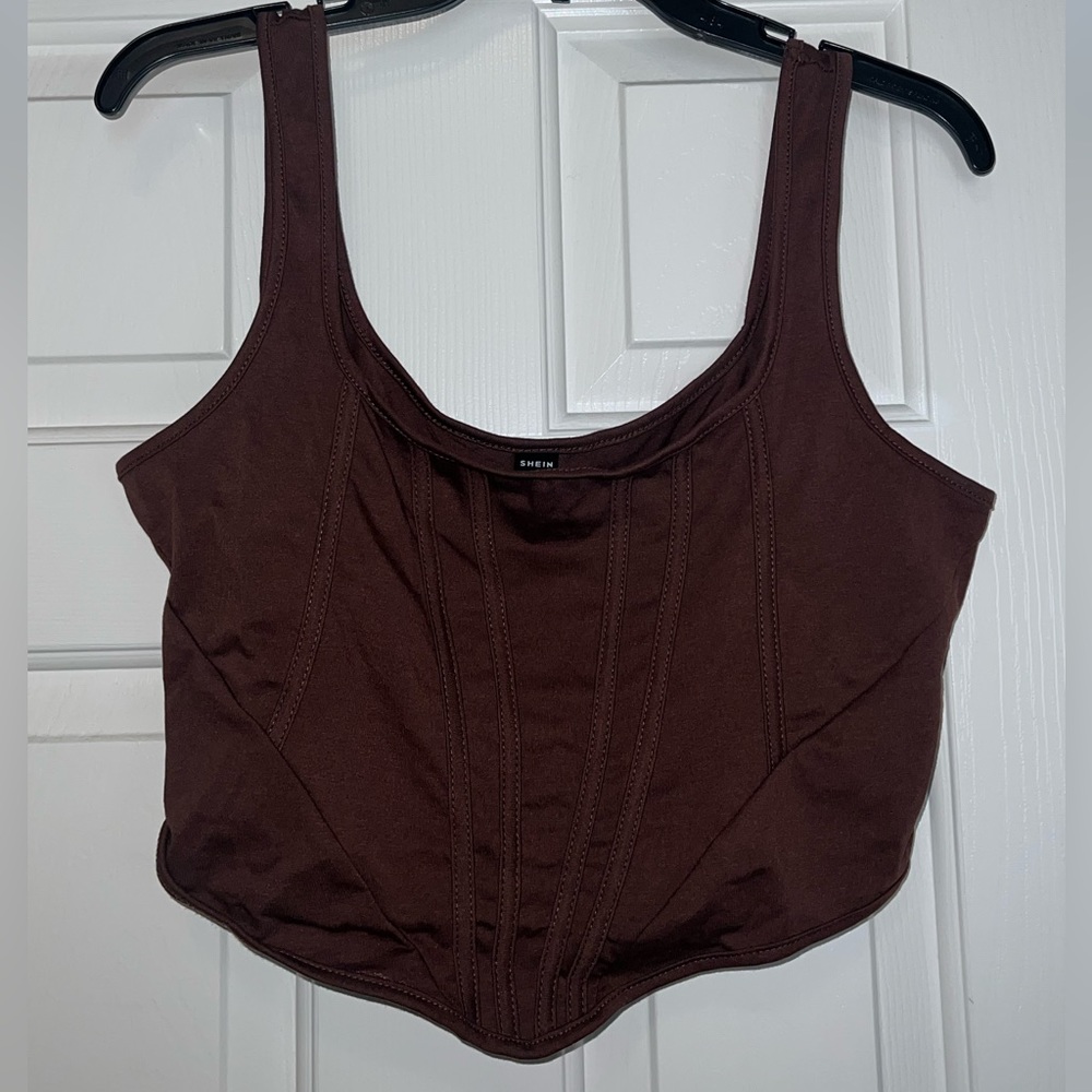 Cropped brown tank top